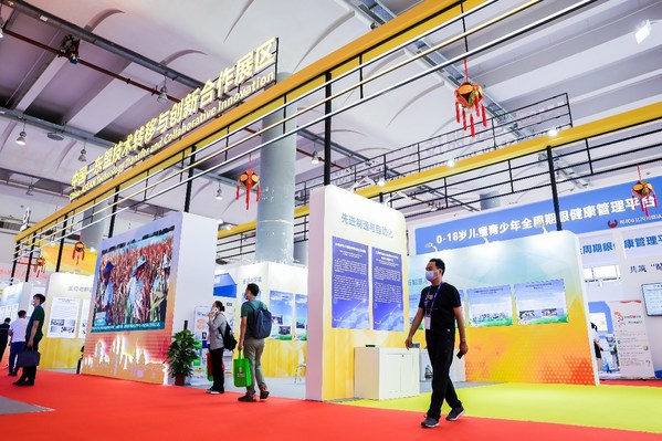 Numerous achievements of scientific and technological collaboration between Guangxi province and ASEAN members are showcased at the 10th Forum on China-ASEAN Technology Transfer and Collaborative Innovation. Numerous achievements of scientific and technological collaboration between Guangxi province and ASEAN members are showcased at the 10th Forum on China-ASEAN Technology Transfer and Collaborative Innovation.