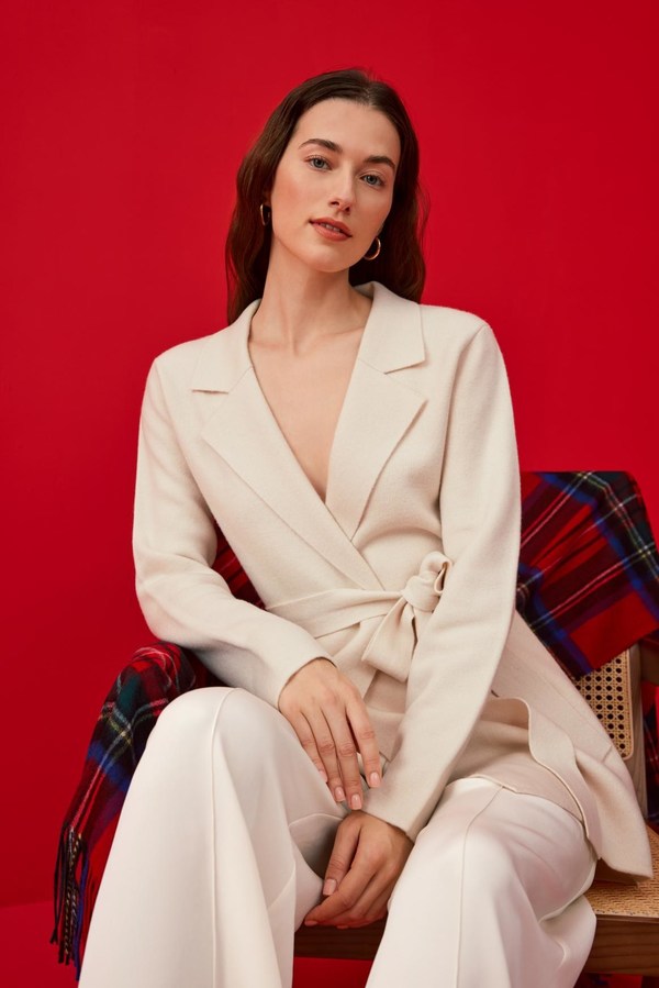 LILYSILK 2022 Winter Collection: The Incana Knit Blazer