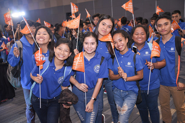 SM Scholars at a General Assembly in 2019 SM Scholars at a General Assembly in 2019