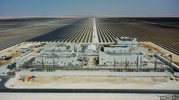 The 800MW Al Kharsaah Solar Power Plant in Qatar Supplied by Sungrow's 1500V Inverter Solution