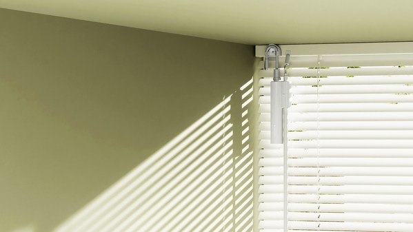 The world's easiest solar-powered smart blinds