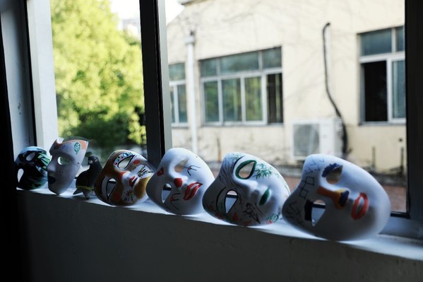 The art show was in an innovative residential community The art show was in an innovative residential community