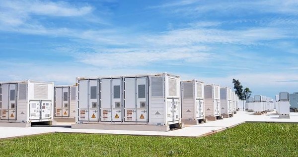 FusionSolar Smart String ESS Solution：Multi-Level Active Protection for Ultimate Safety