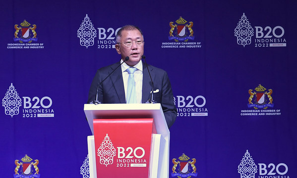 Hyundai Motor Group Executive Chair Euisun Chung, delivered a keynote speech at the 2022 B20 Summit in Bali, Indonesia on the theme of ‘Energy Poverty and Accelerate a Just and Orderly Sustainable Energy Use.’