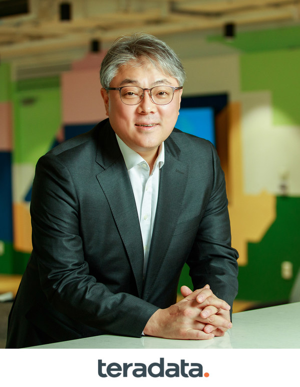 Jin Wook Oh, Country Manager, Korea, Teradata