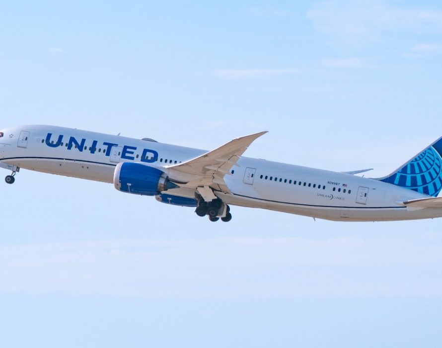 United Airlines places largest 787 Dreamliner order in Boeing history