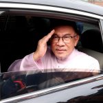 Anwar joins solat hajat for flood victims, Malaysia’s wellbeing