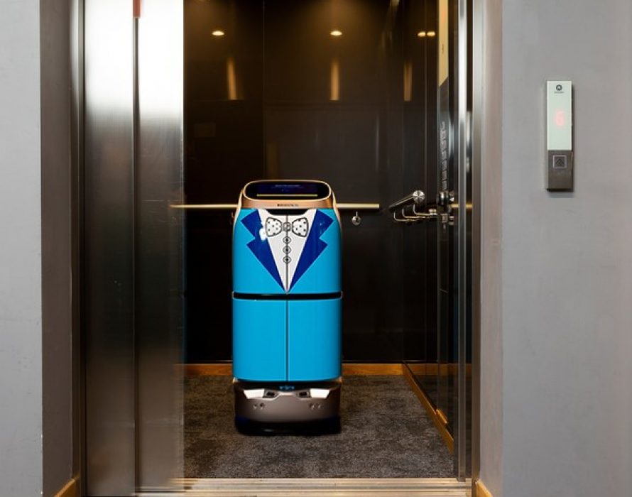 Meet the Hotel Service Robot BUTLERBOT at M Social Auckland, the First of Its Kind in New Zealand
