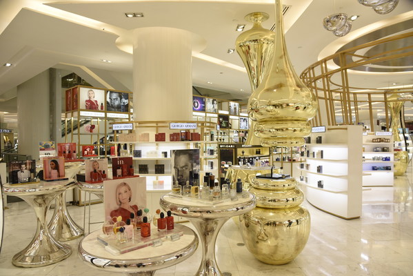 Interior of Em Quartier