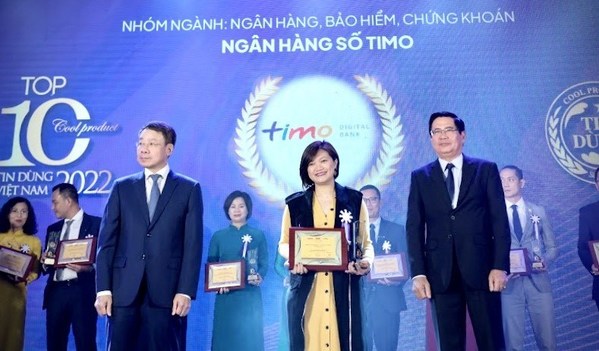 Ms. Thu Tran - Timo Digital Bank Vice President of PR & Communications at the Top 100 Trusted Vietnam Products - Services 2022 Award – Source: Timo.