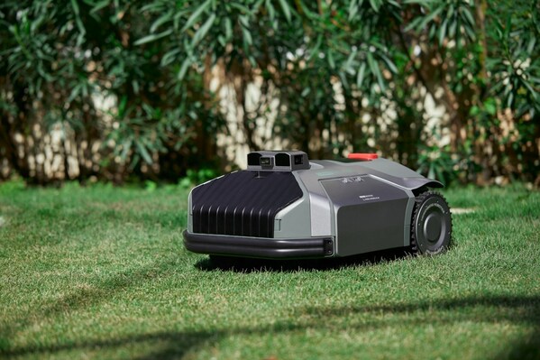 The LawnMeister H1 is the most intelligent robotic lawn mower to go on the market, providing homeowners with beautifully manicured lawns and saving them the hassle of laborious and mundane yard work. It is also the first robotic Lawn Mower with Modular design — Powered by lithium ion batteries, this self-charging fully autonomous lawn robot takes care of the time-consuming tasks of mowing, trimming, leaf blowing, sweeping, and even watering with a simple press of a button in the smartphone app.