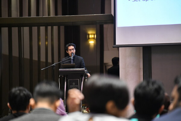 Dr. Wan Syazli Rodzaian bin Wan Ahmad Kamal, Plastic Surgeon from Avisena Women and Children Hospital, Chairman of the organising committee and moderator