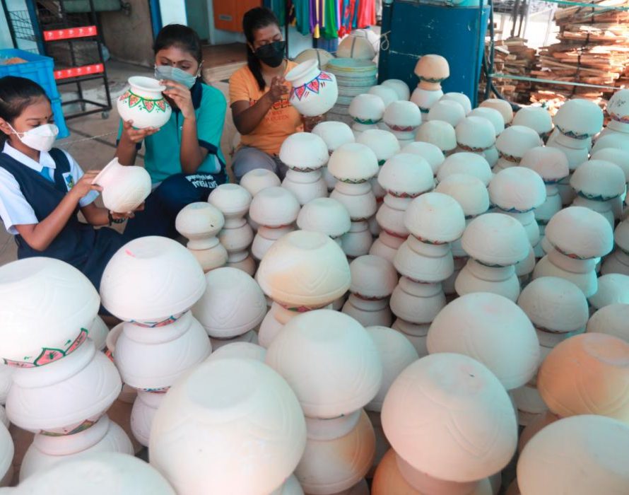 Clay pots in demand for Ponggal festival