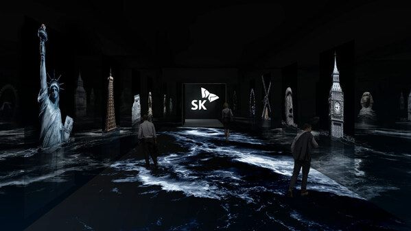 SK Group’s booth at CES 2023 calls for action to address climate change by showing one of the negative im-pacts – rising sea levels – against the backdrop of famous landmarks from around the world.