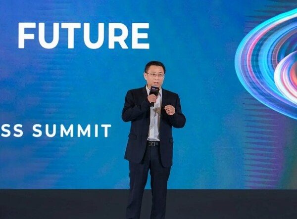 Brighten Li, Chairman of Tsinghua Unigroup