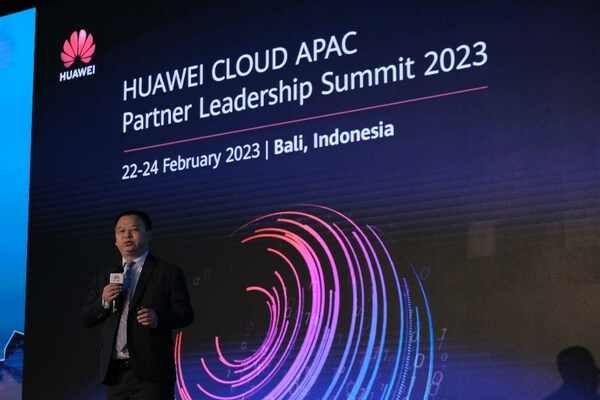 Zeng Xingyun, President of Huawei Cloud APAC