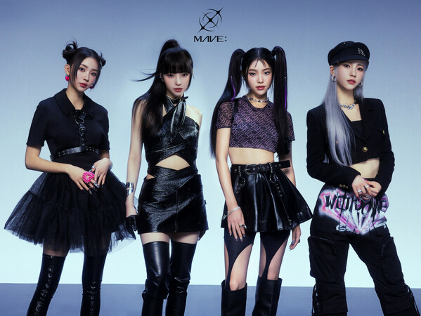 Virtual Girl Group MAVE: