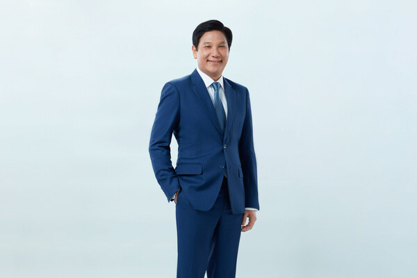 Mr. Disathat Panyarachun, Chief Executive Officer of PTT Oil and Retail Business Public Company Limited (OR)