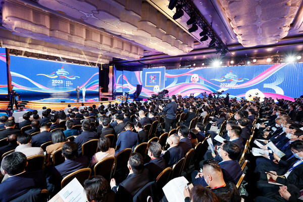 The opening ceremony of the 2023 Shandong Tourism Development Conference was held in Qingdao on March 26. Fang Xiangang / For China Daily