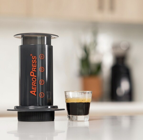 AeroPress' patent-pending Flow Control Filter Cap uses a pressure-actuated valve to eliminate drip through and maximize control over the coffee brewing process. AeroPress' patent-pending Flow Control Filter Cap uses a pressure-actuated valve to eliminate drip through and maximize control over the coffee brewing process.