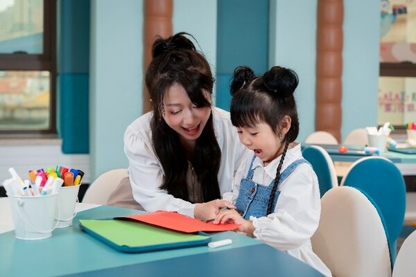 Children's Paper Art Workshop on Saturday and Sunday afternoons until 11 June at Galaxy Macau’s East Square