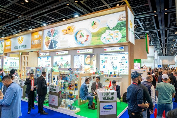 Vinamilk’s booth attracts many visitors at Gulfood Dubai 2023