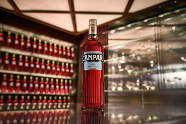 Campari announces the redesign of its iconic bottle with an innovative and timeless design, inspired by Milano, the birthplace of the Aperitivo ritual.