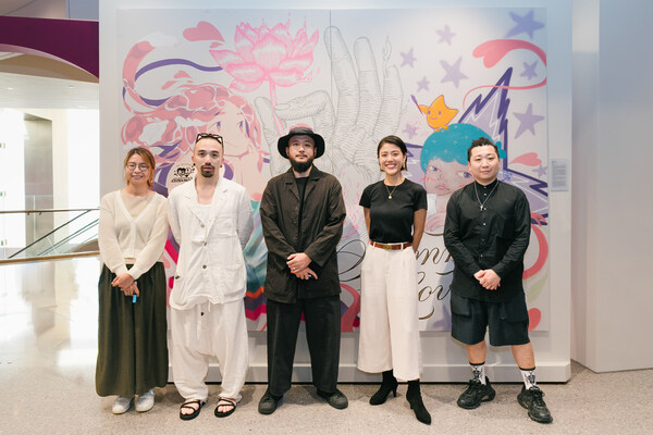 The opening ceremony also unveiled the five Macau and Hong Kong’s artists collaboration that featured a kaleidoscope of creative styles and techniques, as well as underscoring the deep cultural ties between Macau and Hong Kong.
