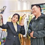 Live Streaming Injects New Vitality into Community Governance