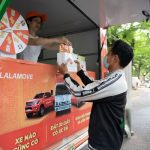 Lalamove accompanies the driver partners on their delivery journey with hundreds of coffee and gifts on Children’s Day