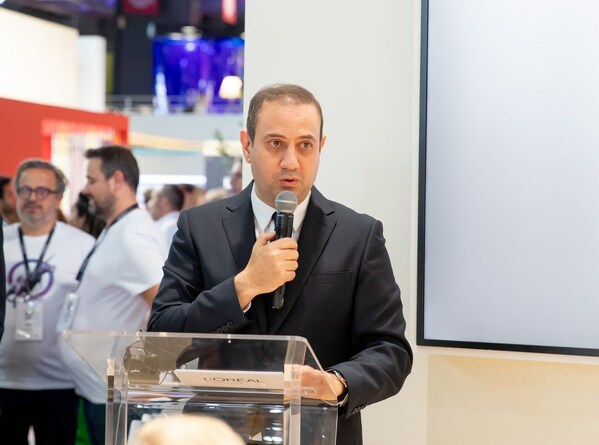 Mr. Fabrice Megarbane, President L'Oréal North Asia & CEO L’Oréal China, delivering speech
