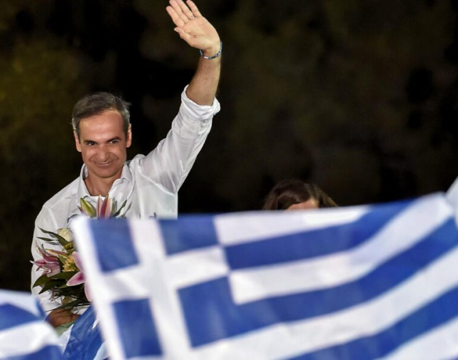 Mitsotakis’s conservatives clinch landslide Greece election win