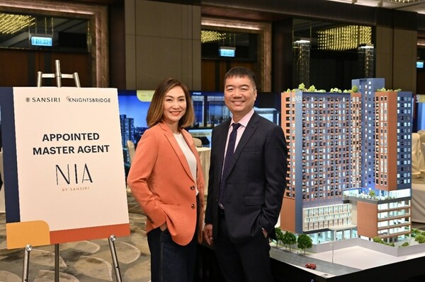 Mrs Praiya Bunnag (Left), Chief Sales Officer & International Business Development, Sansiri Public Company Limited