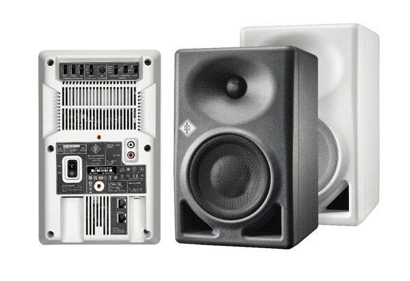 The newly launched KH 120 II builds upon the success of its predecessor and offers improvements in all acoustic parameters.