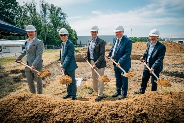 Groundbreaking Ceremony (Left to Right): Mr. Marcin Fabianowicz, Mr. Brain Shih, Mr. Felix Timmermann, Mr. Ryszard Pacholik, Mr. Shupin Wu