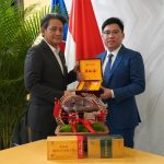 Xinhua Silk Road: Global co-op highlighted in tour of Chinese herbs firm to Indonesian embassy in China