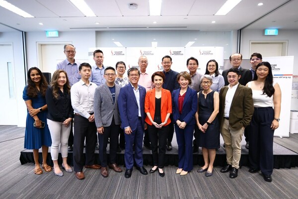 Representatives from SMBs that completed the Green Exporters Programme pictured with Mr Kok Ping Soon, CEO of Singapore Business Federation; Ms Low Yen Ling, Minister of State for Ministry of Trade and Industry; and Ms Billie Tan, President, UPS South Asia Pacific at an event hosted by the Singapore Business Federation on June 30, 2023. Representatives from SMBs that completed the Green Exporters Programme pictured with Mr Kok Ping Soon, CEO of Singapore Business Federation; Ms Low Yen Ling, Minister of State for Ministry of Trade and Industry; and Ms Billie Tan, President, UPS South Asia Pacific at an event hosted by the Singapore Business Federation on June 30, 2023.