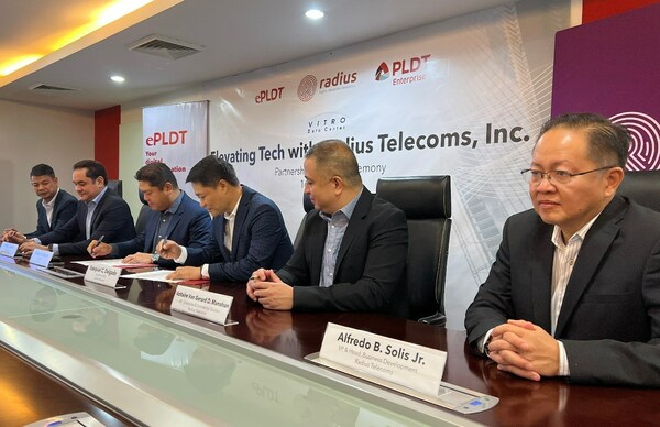 Key executives present in the signing ceremony were (L-R) Gary F. Ignacio - ePLDT Chief Data Center Officer, Mitch L. Locsin - PLDT and Smart First Vice President and Head of Enterprise and International Business Groups, Victor S. Genuino - ePLDT President & CEO, Quiel Delgado - Radius Telecoms, Inc. President and CEO, Voltaire D. Manahan - Radius Telecoms, Inc. VP and Head of Enterprise & Carrier Business, and Alfredo B. Solis, Jr. - Radius Telecoms, Inc. VP and Head of Business Development. Key executives present in the signing ceremony were (L-R) Gary F. Ignacio - ePLDT Chief Data Center Officer, Mitch L. Locsin - PLDT and Smart First Vice President and Head of Enterprise and International Business Groups, Victor S. Genuino - ePLDT President & CEO, Quiel Delgado - Radius Telecoms, Inc. President and CEO, Voltaire D. Manahan - Radius Telecoms, Inc. VP and Head of Enterprise & Carrier Business, and Alfredo B. Solis, Jr. - Radius Telecoms, Inc. VP and Head of Business Development.