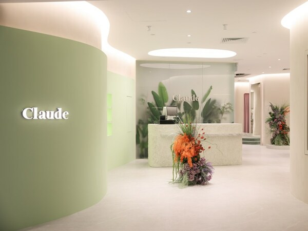 Claude Takashimaya Shopping Centre Pop-Up Store