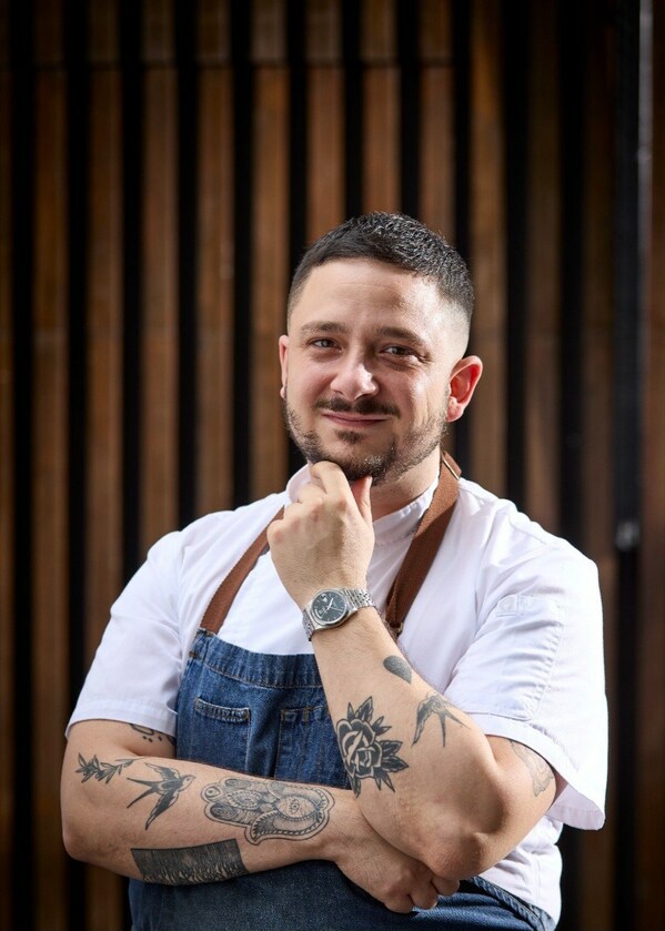 The acclaimed Chef Paolo Olivieri will take over the kitchen at Terrazza on Jul 18, 2023 present 6-courses menu with champagnes pairing. The acclaimed Chef Paolo Olivieri will take over the kitchen at Terrazza on Jul 18, 2023 present 6-courses menu with champagnes pairing.