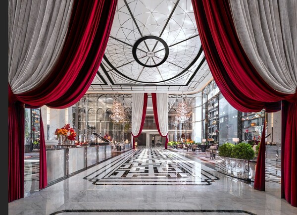 Guests will be able to enjoy the elevated Raffles at Galaxy Macau Lobby and discover what is sure to become the most iconic in the city - a breath-taking space with soaring ceilings and natural light.