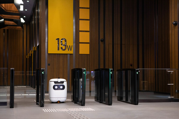 Rice Robotics has established a state-of-the-art production plant in Hong Kong, which has commenced operations since the first quarter of 2023. The facility has quadrupled the company's annual production capacity, with all delivery robots to be entirely designed and manufactured in Hong Kong.