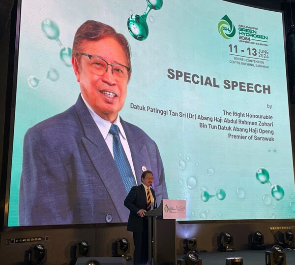Y.B Dr. Haji Hazland bin Abang Hipni, Deputy Minister for Energy and Environment Sustainability Sarawak representing The Right Honourable Datuk Patinggi Tan Sri (Dr) Abang Haji Abdul Rahman Zohari Bin Tun Datuk Haji Openg, Premier of Sarawak at the Official Launching of APGH 2024. Y.B Dr. Haji Hazland bin Abang Hipni, Deputy Minister for Energy and Environment Sustainability Sarawak representing The Right Honourable Datuk Patinggi Tan Sri (Dr) Abang Haji Abdul Rahman Zohari Bin Tun Datuk Haji Openg, Premier of Sarawak at the Official Launching of APGH 2024.