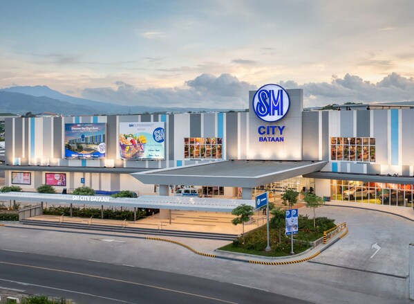 SM City Bataan's façade