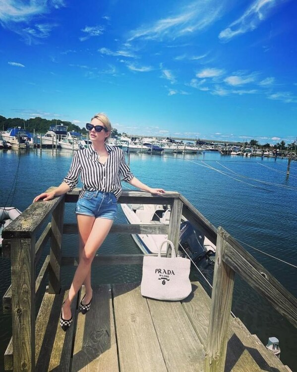 Actress Emma Roberts shared a photo on Instagram wearing LILYSILK the Amalfi Silk Stripe Shirt Actress Emma Roberts shared a photo on Instagram wearing LILYSILK the Amalfi Silk Stripe Shirt