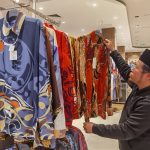 Civil servants required to wear Malaysian batik on Thursdays