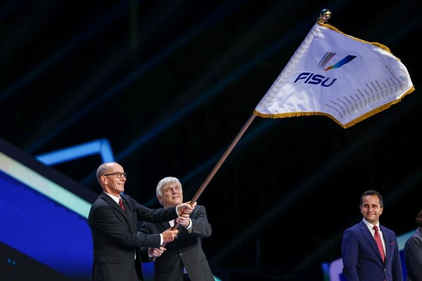 The FISU flag handover ceremony is held The FISU flag handover ceremony is held