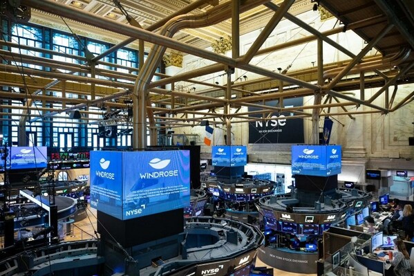 The New York Stock Exchange congratulates Windrose on its launching of zero-emission heavy-duty trucks initiative with Decathlon and Rokin Logistics, as well as its recent Series A fundraising. The New York Stock Exchange congratulates Windrose on its launching of zero-emission heavy-duty trucks initiative with Decathlon and Rokin Logistics, as well as its recent Series A fundraising.