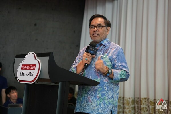 H.E.Djauhari Oratmangun, Ambassador of the Republic of Indonesia to the People's Republic of China and Mongolia