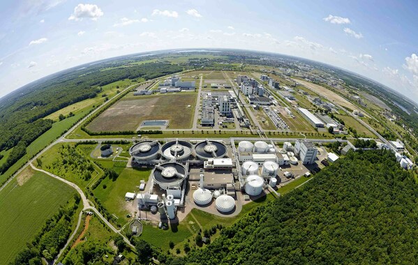 Saxony-Anhalt, Areal view of Bitterfeld-Wolfen chemical park / Photo Credits: Bertram Kober Saxony-Anhalt, Areal view of Bitterfeld-Wolfen chemical park / Photo Credits: Bertram Kober